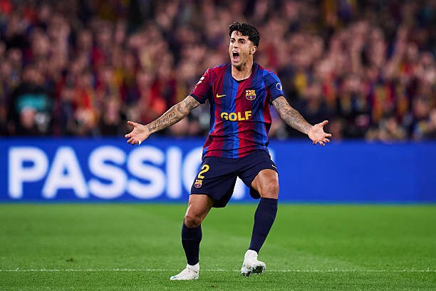 Joao Cancelo: 6.2 điểm Chơi tròn vai bên cánh trái trước khi dạt sang cánh phải thay Espart. Dù gặp nhiều khó khăn trước tốc độ của Diomande trong các pha một đối một, hậu vệ người Bồ Đào Nha vẫn có những nỗ lực nhất định trong việc duy trì cự ly phòng ngự. Ảnh:
