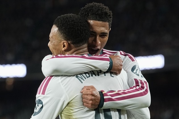 Real Madrid thắng xứng đáng tại Camp Nou. Ảnh: EPA/ENRIC FONTCUBERTA