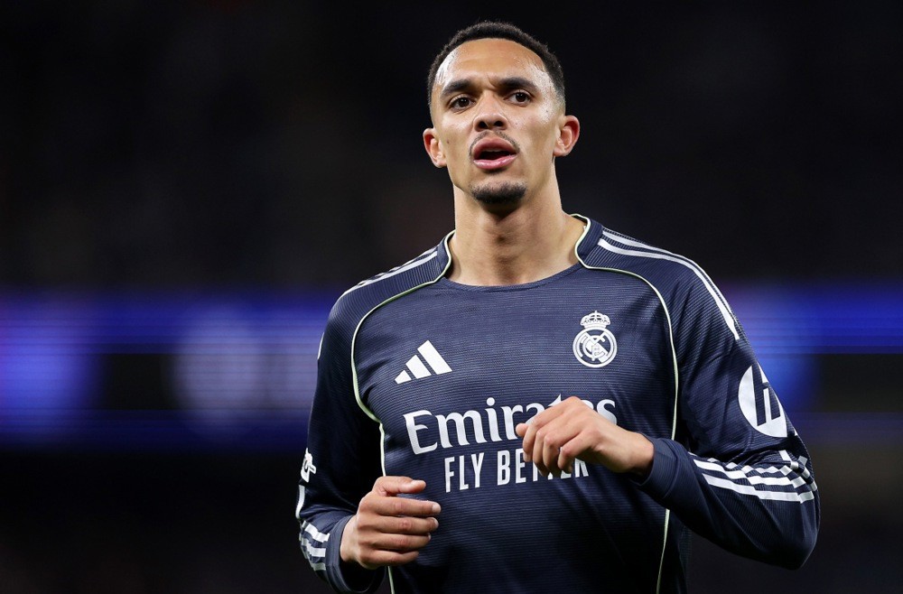 Trent Alexander-Arnold có nguy cơ bật bãi khỏi Real Madrid. Ảnh: EPA/Adam Vaughan.