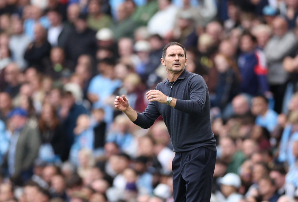 Frank Lampard đối mặt nhiều vấn đề tại Coventry City. Ảnh: EPA/Adam Vaughan.