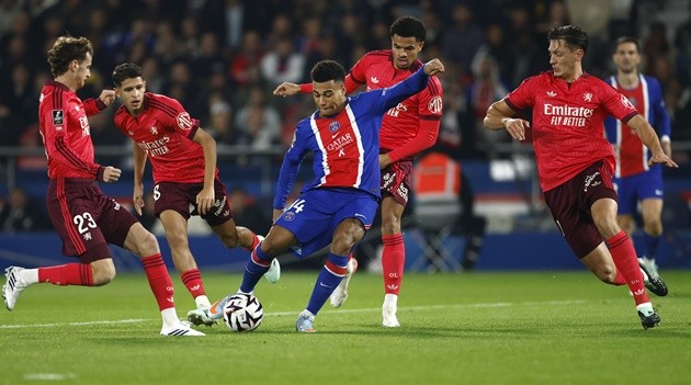 PSG trói chân Doue trước Arsenal. (Ảnh: EPA Images)