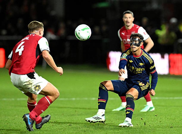 Martin Zubimendi – 6/10: Cầm nhịp và luân chuyển bóng hiệu quả giúp Arsenal kiểm soát thế trận, nhưng thiếu các đường chuyền mang tính đột phá xuyên thủng trung lộ.Ảnh của Stuart MacFarlane/Arsenal FC via Getty Images.