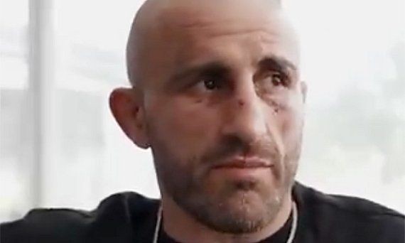 Alexander Volkanovski và Movsar Evloev
