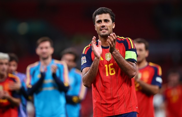 Rodri từ chối Real Madrid để chuyển đến Barcelona. Ảnh: EPA