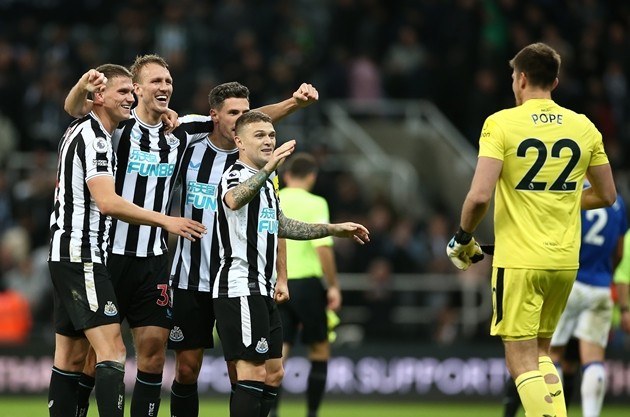 Newcastle United đặt mục tiêu vượt qua Everton để tiến vào vòng sau. Ảnh: EPA
