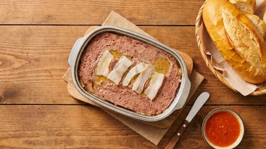 Bạn có thể tự làm pate Hải Phòng tại nhà. Món này thích hợp để thưởng thức cùng bánh mì, xôi...