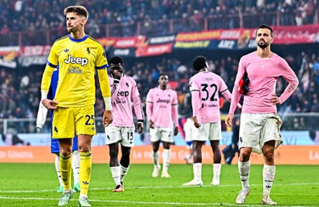 Juventus sẩy chân trước Genoa. Ảnh: Simone Arveda/Getty Images