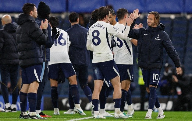 Tottenham đang chi tiền không hiệu quả trên TTCN. (Ảnh: EPA Images)