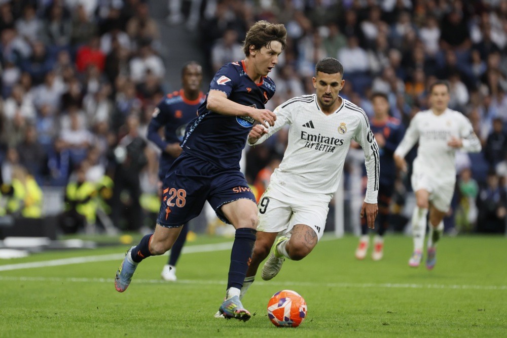 Fer Lopez thi đấu ở La Liga. Ảnh: EPA.