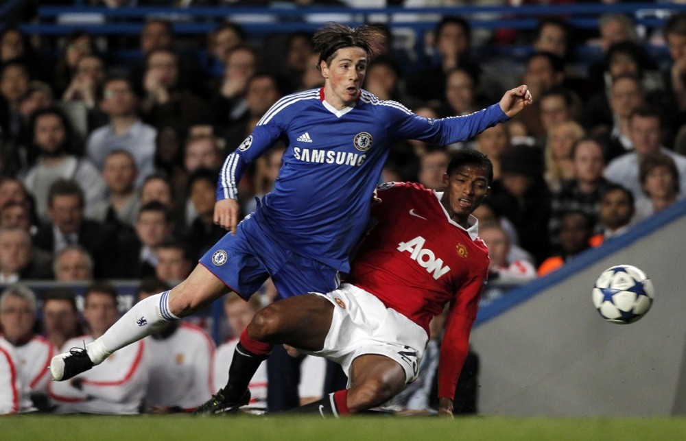 Torres đã có 1 pha bỏ lỡ đầy tiếc nuối trước Man Utd. Ảnh: EPA.