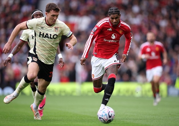 Marcus Rashford đang gặp khó tại Manchester United. Ảnh: EPA/ADAM VAUGHAN