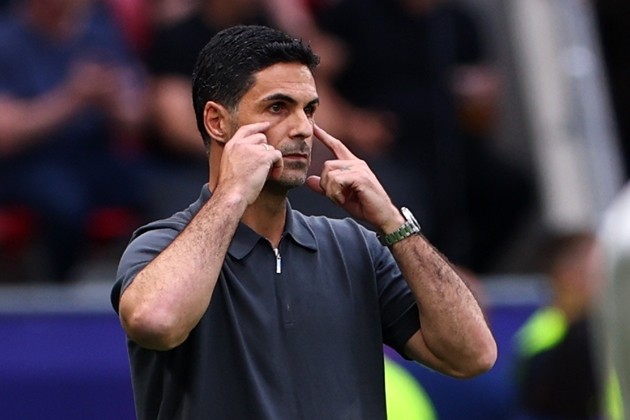 Mikel Arteta muốn đánh bại Liverpool tại Anfield. Ảnh: EPA/ANNA SZILAGYI