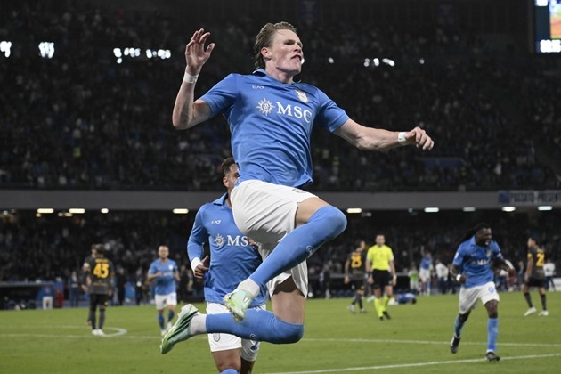 Napoli đang dần lấy lại phong độ. Ảnh: EPA/CIRO FUSCO