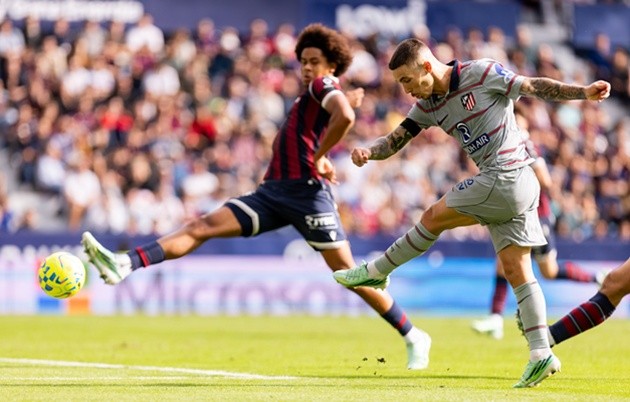 Grimaldo mở màn chiến thắng của Atletico. (Ảnh: X Atletico Madrid)