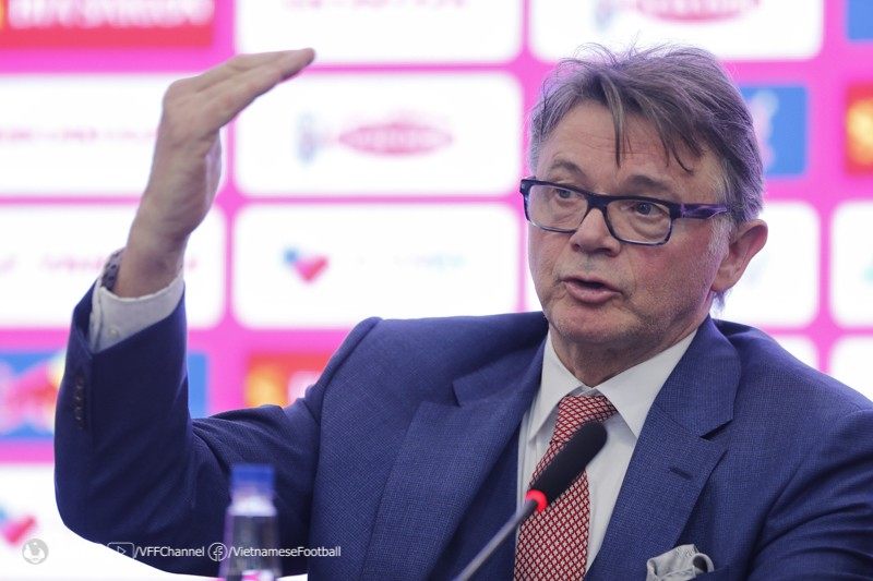 troussier-1677567538.jpg