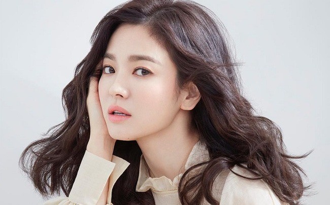 song-hye-kyo-lee-min-ho-duoc-yeu-thich-nhat-the-gioi-3-1679390856.jpg