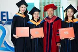 “Hoa hậu hàng không” Loan Vương nhận 2 bằng thạc sĩ trong vòng 6 tháng