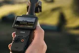 Travel blogger nên mua DJI Pocket 4 hay Osmo 360?