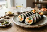 Cách làm món cơm cuộn rong biển ngon tại nhà