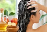 Vì sao nhiều người thêm giấm vào gội đầu?