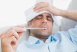 Sốt cao kèm nôn khan, người đàn ông đi khám phát hiện mắc căn bệnh đang gia tăng ở Hà Nội, dễ gây biến chứng