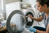 Máy giặt tưởng sạch nhưng lại đầy cặn bẩn: Bao lâu nên vệ sinh một lần?