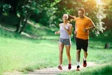9 bí quyết dù nam hay nữ đều nên thực hiện để tốt cho sức khỏe, hạn chế bệnh tật và giúp sống thọ, trẻ lâu
