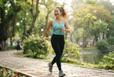 3 biểu hiên khi đi bộ chứng tỏ bạn khỏe mạnh, sống thọ