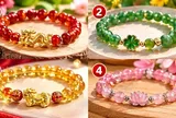 Chọn 1 chiếc lắc tay bạn ấn tượng để xem điều gì sẽ giúp bạn giàu sang