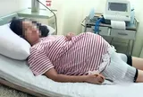 Mới sinh con được 1 tháng, sản phụ 31 tuổi lại nhập viện đẻ thêm 1 bé nữa, bác sĩ ngỡ ngàng nhìn chồng