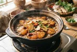 Kho cá chỉ bỏ nước hàng hay tương thôi chưa đủ: Bỏ thứ này vào cá hết sạch mùi tanh, thơm ngon chắc thịt