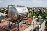 Cảnh báo quan trọng với các gia đình đang để bồn nước trên mái nhà