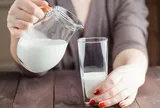 3 khung giờ nên uống sữa tốt cho sức khỏe