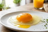 Ăn 2 quả trứng mỗi ngày có thể giúp giảm LDL, nhưng bữa ăn đi kèm mới là điều quyết định
