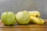 Hai loại quả rẻ bèo ở chợ Việt nhưng cực giàu vitamin và khoáng chất, tốt cho sức khỏe, giá chỉ 15.000 đồng/kg