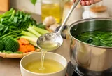 Có nên dùng nước luộc rau? Đây là nước giàu dinh dưỡng hay chứa thành phần không tốt?
