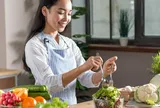 Phụ nữ hiện đại chọn “dưỡng chất lành” cho hành trình sống khỏe chủ động