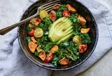 Loại rau họ cải nào có hàm lượng vitamin C cao hơn cả cam nhưng vẻ ngoài "xấu xí" nên ít người ăn?