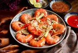 Mẹo hấp tôm đỏ au chắc thịt