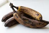 Mua chuối đừng chỉ nhìn màu vỏ: 4 dấu hiệu này cho thấy quả đã xuống chất lượng, nên tránh ngay