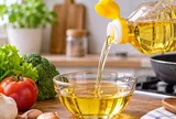  Dầu ăn đã mở nắp nên dùng trong bao lâu?
