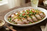 Thả thứ này vào hấp mực: Mực chắc thịt giòn sần sật, hết sạch mùi tanh