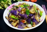Thích xào cà tím nhưng hay bị hút dầu béo ngậy chỉ vì quên 2 bước này, làm đúng món ăn không bị thâm xỉn, cực ngon lại tốt cho sức khỏe