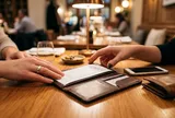 Sau một bữa ăn, cách xử lý hóa đơn tiết lộ nhiều điều về EQ của một người