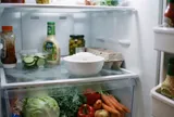Đặt bát muối trắng vào tủ lạnh: Mẹo hay ai không biết tiếc hùi hụi