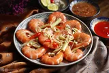 Cách hấp tôm đỏ au chắc thịt