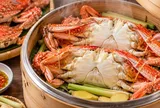 Hấp cua, ghẹ nên để ngửa hay úp? Nên cho vào từ nước lạnh hay nóng?