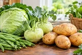 Nhiều người mua rau ngoài chợ về không ăn ngay mà để vài hôm, vì sao?