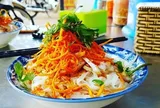 Đặc sản phở chua và 5 phiên bản nhất định phải thưởng thức, hút khách nhờ loại nước xốt “thần thánh” chỉ 40.000 đ/bát