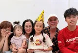 NSƯT Nguyệt Hằng mừng sinh nhật con thứ 4, nhóc tì mới 8 tuổi đã là dì của đàn cháu